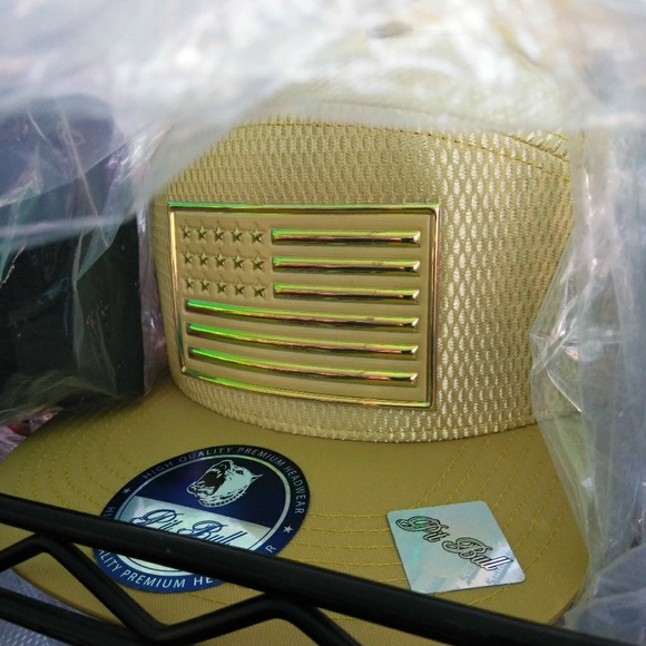 Caps - Picture 4 of 8